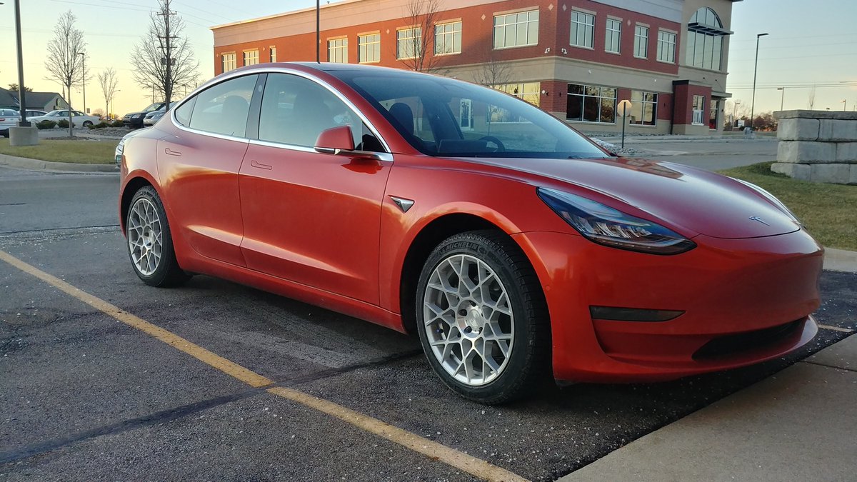 AmazingChevVolt's tweet photo. @vincent13031925 @JrgenWeber19 CLEAN ENERGY RETORT™/
@Tesla, Global #NearMaintenanceFREE #Automotive Division.
1st Ever, Wholly US Owned, In #China, Assembly & Design Company, #Tesla #Gigafactory3; #GigaShanghai.
20% Workforce Volume Increase!
An @ElonMusk Company.
$TSLA https://t.co/djnY8wMUcb