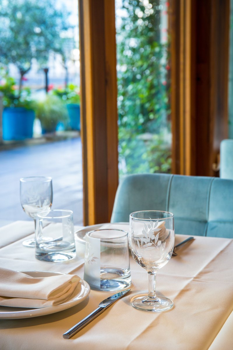 Summer-time calls for light, refreshing &amp; tasty lunches just like ours at Hazev! Pop in today, to book a table you can do so by visiting the link here 👉 hazev.com/make-a-reserva…!