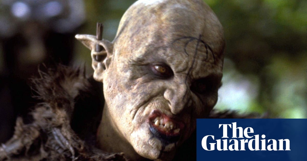 Author of 'Face It: Facial Disfigurement and My Fight For Face Equality' <a href="/JRJPartridge/">JAMES PARTRIDGE</a> discusses face-ism in the Lord of the Rings series.

ow.ly/qC8D50AJUpt

#FaceEqualit