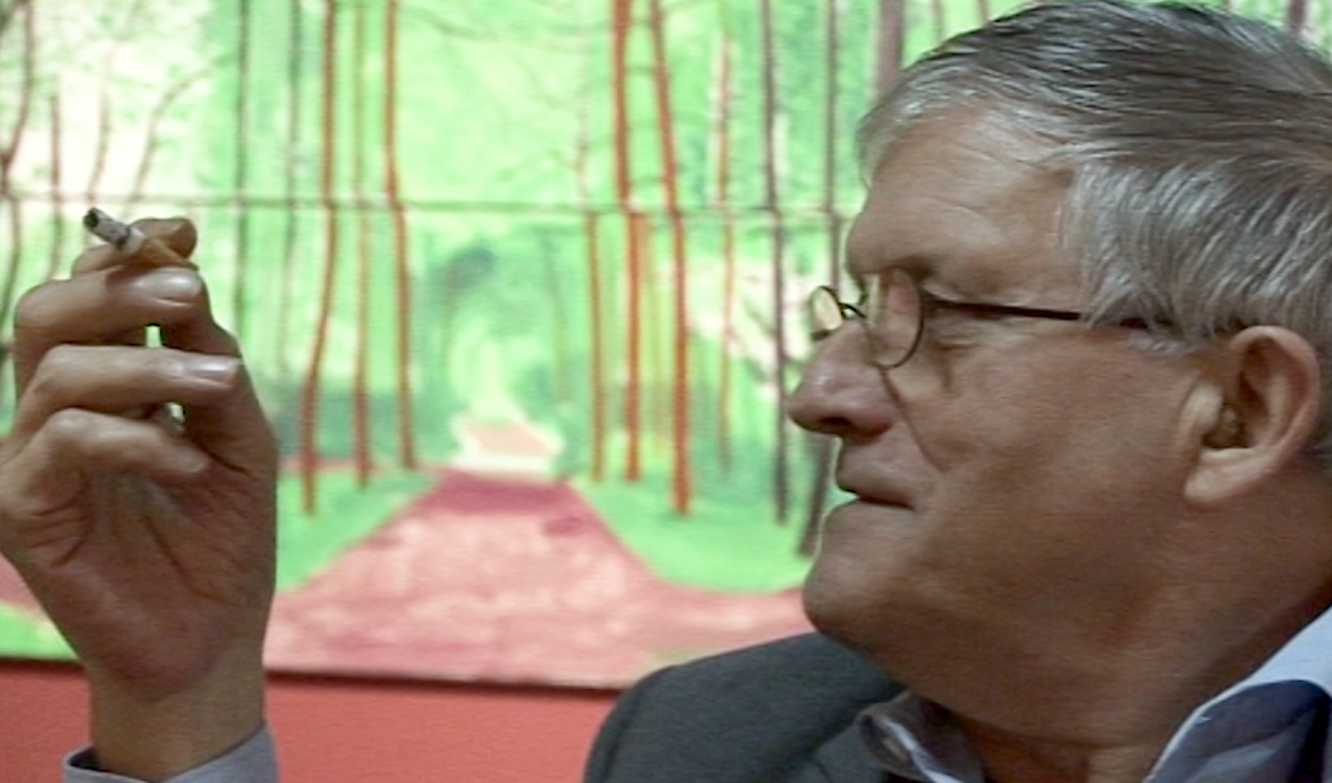 HockneyUnlocked's tweet photo. Hockney finds most TV and cinema literal and unimaginative, so he prefers media where he can add the pictures. The exceptions are shows of visual originality, like The Simpsons and Wallace &amp; Grommit. https://t.co/rl6SVf2nxo
#DavidHockney #Art #TheSimpsons https://t.co/yiMUPXYpBE