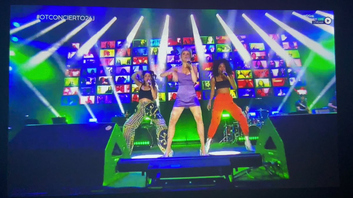 anajuysam's tweet photo. Vi el concierto de ot virtual , fue el de las 9 el último , aún me duele el corazón 🥺💖
#anaju #AnajuNoMeIre #anajuwizin #OT2020DiseloALaVida #otdirecto26J #nia #sam #samaju #niaju #ot2020 https://t.co/UywxQgnPAv