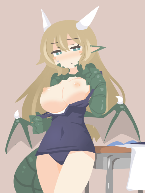 (R-15)大胆に先端を見せてくれるエミリアチャン 