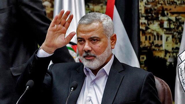 motee_im's tweet photo. Offering billions of dollars for disarming the Palestinian resistance, and asking them to relinquish their rights in #Jerusalem, 
Is a concrete evidence and a hidden endorsement that #Palestinians defend their rights.
👇👇
Hamas rejects $15 billion offer in return for disarmament https://t.co/rXPVJI2WYR