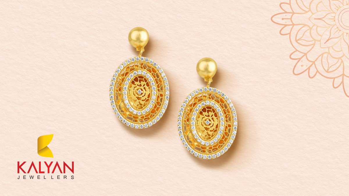 Candere by Kalyan Jewellers Lightweight Earrings Yellow Gold 22kt Dangle  Earring Price in India - Buy Candere by Kalyan Jewellers Lightweight  Earrings Yellow Gold 22kt Dangle Earring online at Flipkart.com