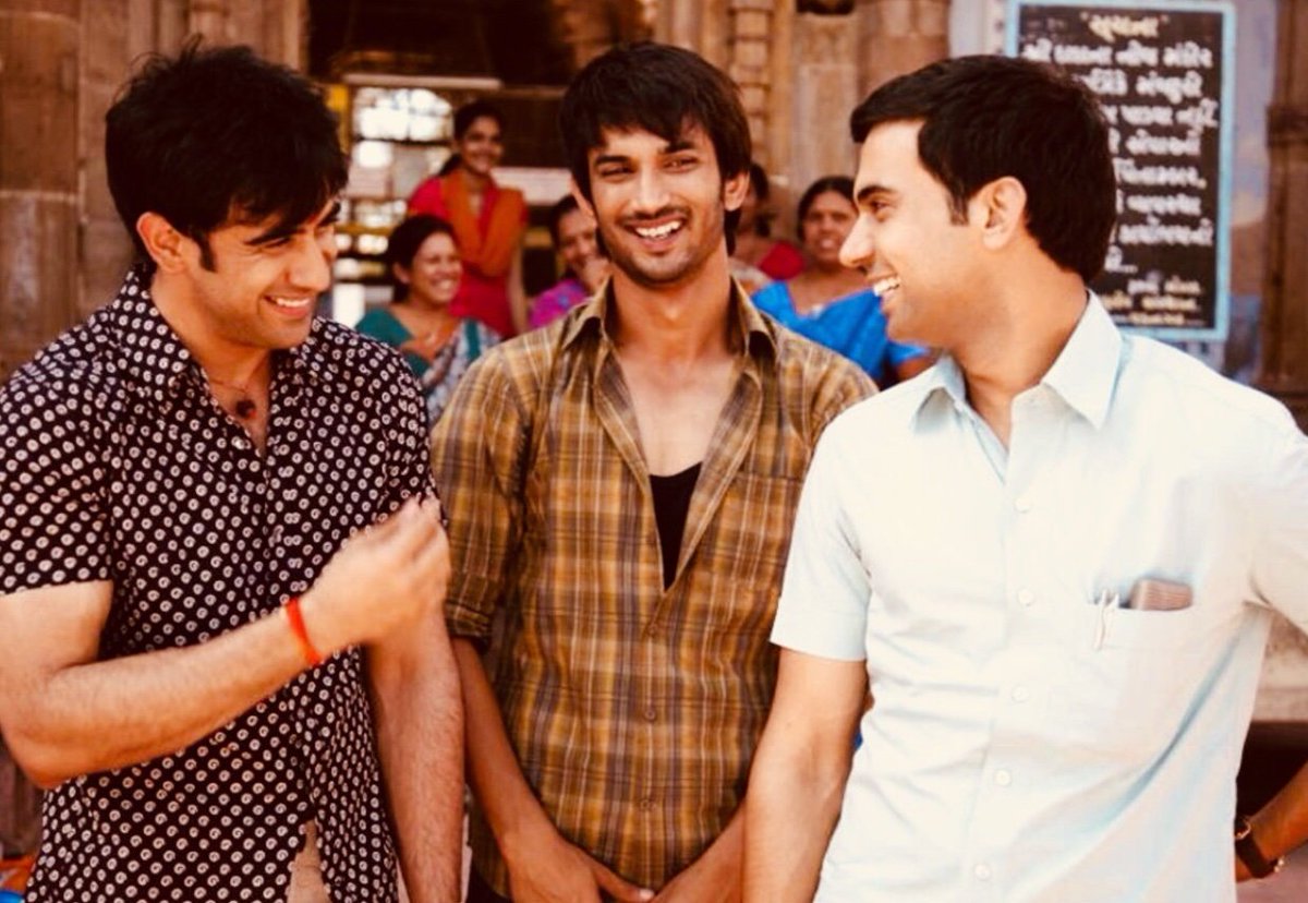 Sushantforever5's tweet photo. I want friendship like that in my life 🦋🦋💫 #Kaipoche https://t.co/MXt8ibaOm9