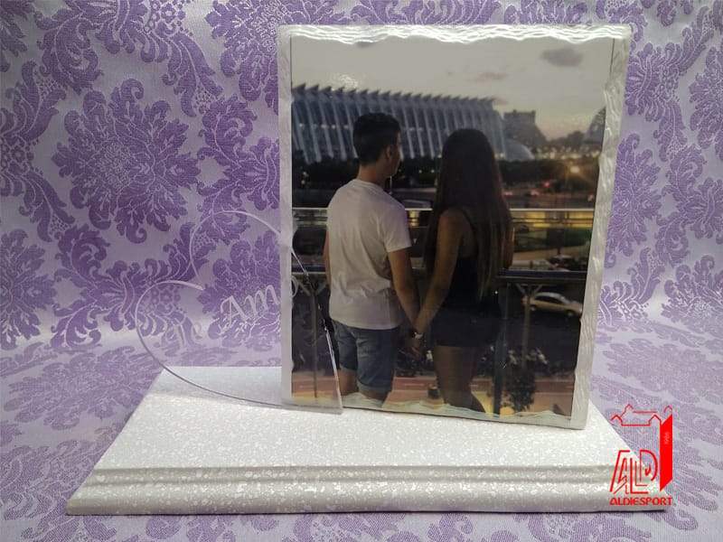 Porque expresar lo que uno siente siempre es bueno y, si es a una persona querida, más aún, qué mejor manera de hacerlo que con un detalle tan especial como éste.
#detallesespecialesmomentosinolvidables
#detallespersonalizados
#tulosueñasnosotroslocreamos
#Aldiesport