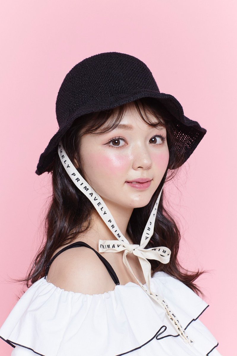_lena0310_'s tweet photo. PRIMAVELYさんの新作の撮影をさせていただきました🐩💓
ヘアスタイルも全部違います🤫
いつもモデルに起用していただけて嬉しい限りです🥺❣️ https://t.co/ASE9js9yuO