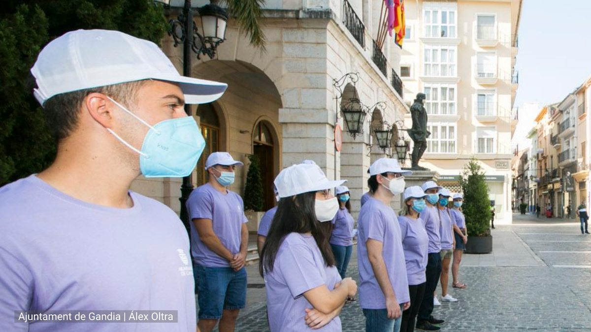 ximopuig's tweet photo. Vamos a realizar dos convocatorias de empleo, una para jóvenes (Avalem Joves +) y otra para mayores de 30 años que han perdido el empleo por la pandemia.
44.000.000€ para crear 3.300 puestos de trabajo. Así los ayuntamientos podrán afrontar mejor la Covid19 en distintos frentes. https://t.co/78PXLOnfB7