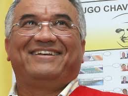 JauaMiranda's tweet photo. Hoy también celebramos la vida de William Lara, entrañable compañero. Su verbo orientador, su lealtad infinita a Chávez, su valentía demostrada el 11, 12 y 13 de Abril se quedó para siempre entre los y las chavistas de las primeras horas y de nosotros sus camaradas de siempre. https://t.co/PP6dL7Gt2m