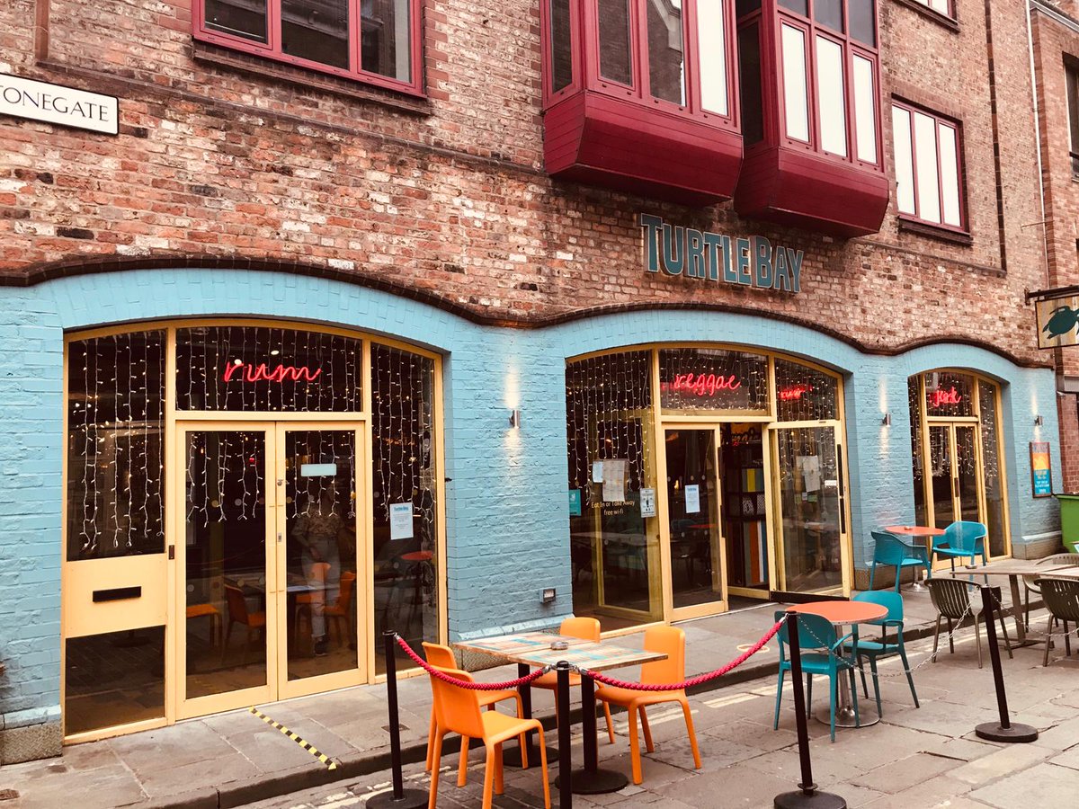 RushbondPLC's tweet photo. Businesses in #York are putting enormous effort into adapting to social distancing rules, including our #LittleStonegate tenant @Turtlebayuk and #RiverHouse tenant @PizzaExpress. 

All set up for a safe and enjoyable visit. https://t.co/YQhSoCmTgZ