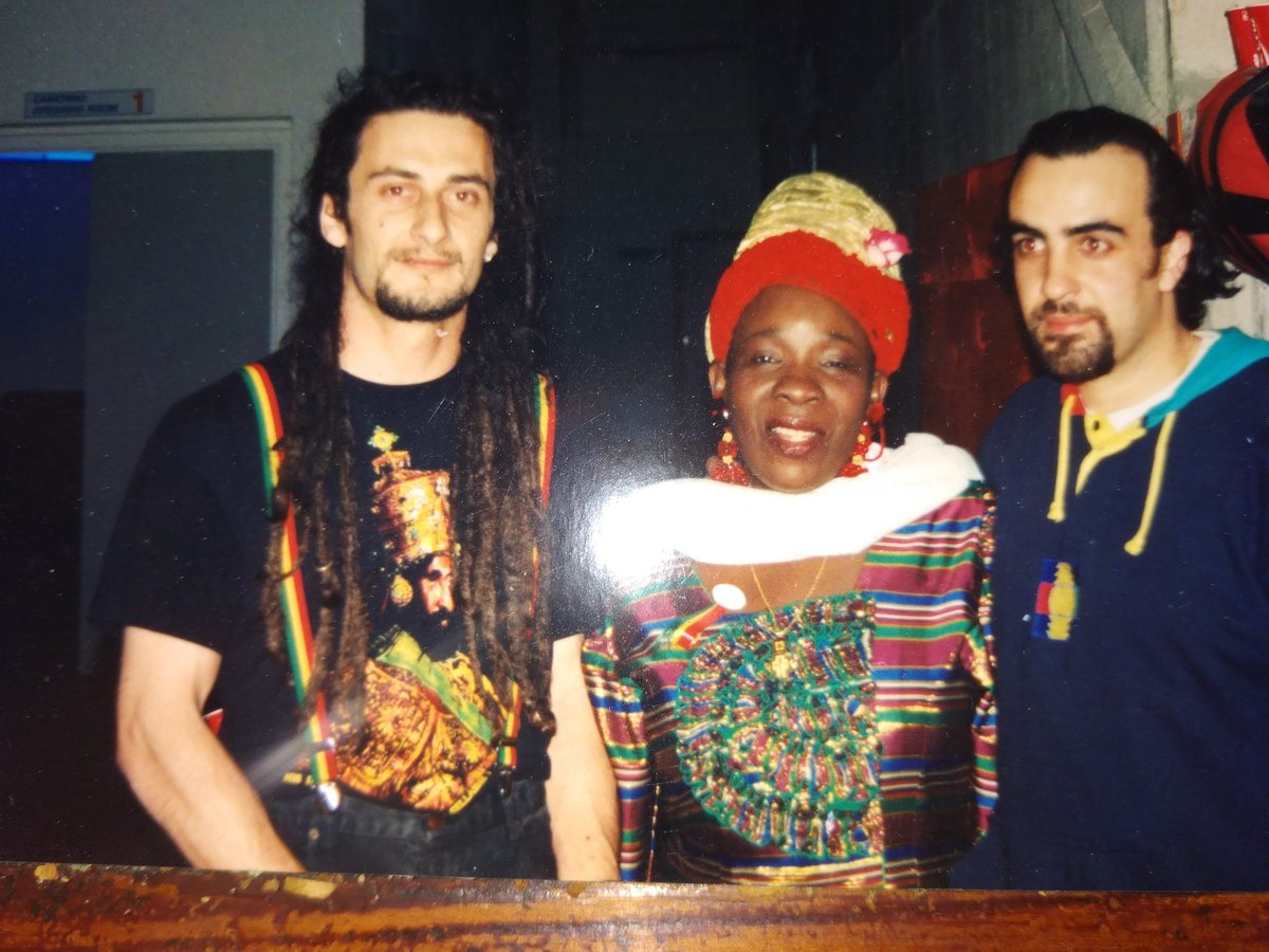 BushDoctors's tweet photo. @ziggymarley #bushdoctors, Happy cumpleaños https://t.co/86i7rJhpHi