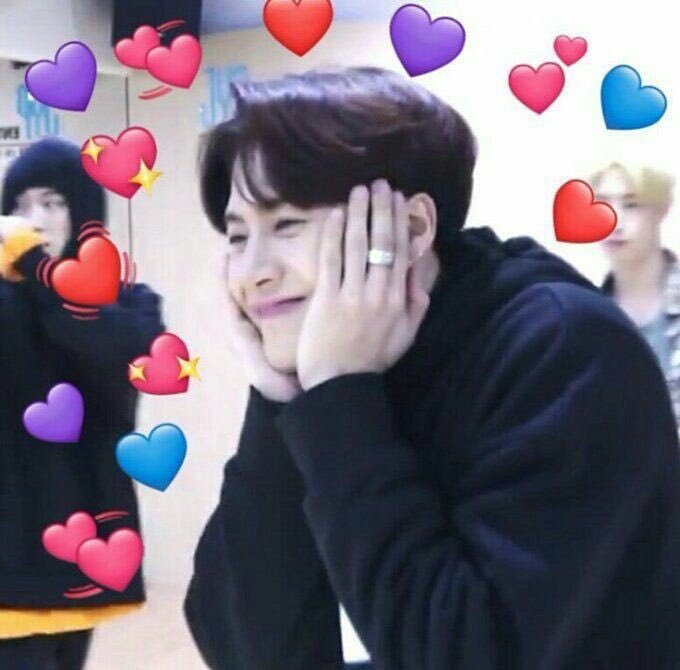 hearts!!  #ExaGOT7  #ExaBFF #GOT7  @GOT7Official