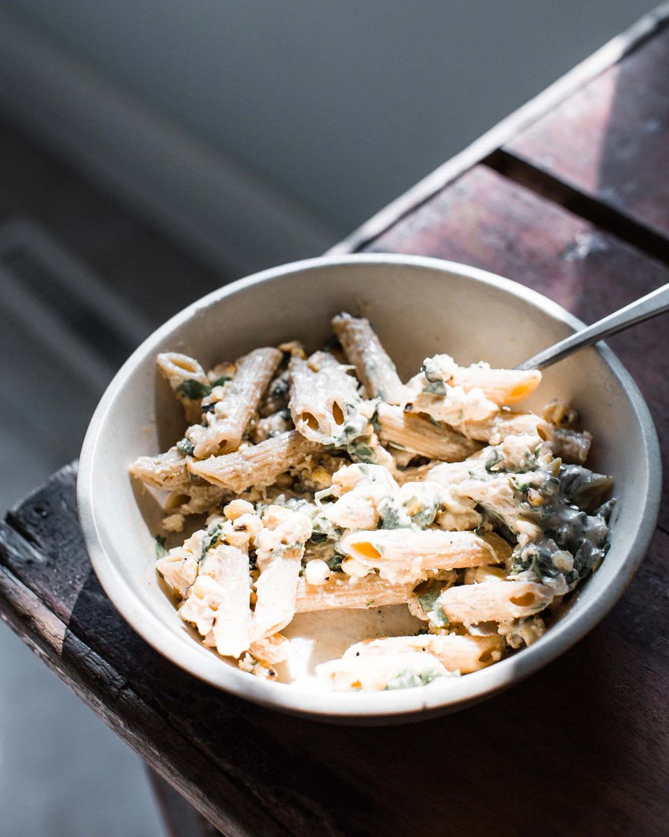 It's a FIESTA in your mouth!🔥🌽🌶🇲🇽💃🏽

Save this Recipes for Later!!👇🏼👇🏾👇🏻

GRILLED CORN PASTA SALAD WITH CHILI LIME DRESSING

Dressing:
1/3 cup mayo
1/3 cup sour cream
1 clove garlic, finely chopped or grated
Zest of 1 lime
Juice of 2 limes
�