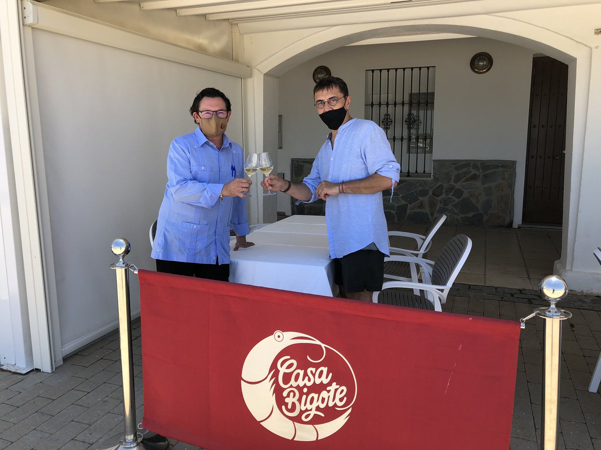 MonederoJC's tweet photo. Una vez más celebro que la hospitalidad de Sanlucar es lo que queda. Gracias por la manzanilla al Restaurante Casa Bigotes que no tuvo nada que ver con el incidente en un local que se llama parecido y que solo retrata a los intolerantes. Muy pronto estaré de regreso. ¡Salud! https://t.co/VUDPP9GKCb