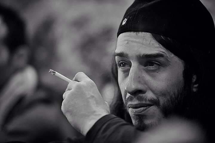 Taylan'ın dosyasına bakan savcı 40 gün izine ayrılmış.
Hiç kimse suçsuz insanların özgürlüğünü bu şekilde elinden alma hakkına sahip değildir. Bu neyin cezasıdır, oğlumu bırakın katliam çağrısı yapan çetelerle uğraşın!?

#TaylanBiziz #TaylanıBırakın 
#TaylanKulaçoğlunaÖzgürlük