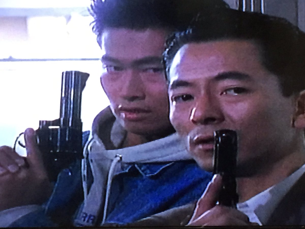 孤独のディアマンテ 刑事貴族2 第19話 ラストシーン にて 警視庁捜査一課へ異動したシゲ 団優太さん の愛銃 M586タカカスタムと 第話 悪い奴ら よりシゲの後任として代官署刑事課へ着任した亮 寺脇康文さん の愛銃 ガバメント ホーグカスタム どっち 孤独のディアマンテ 刑事貴族2 第19話 ラストシーン にて 警視庁捜査一課へ異動したシゲ 団優太さん の愛銃 M586タカカスタムと 第話 悪い奴ら よりシゲの後任として代官署刑事課へ着任した亮 寺脇康文さん の愛銃 ガバメント ホーグカスタム どっち