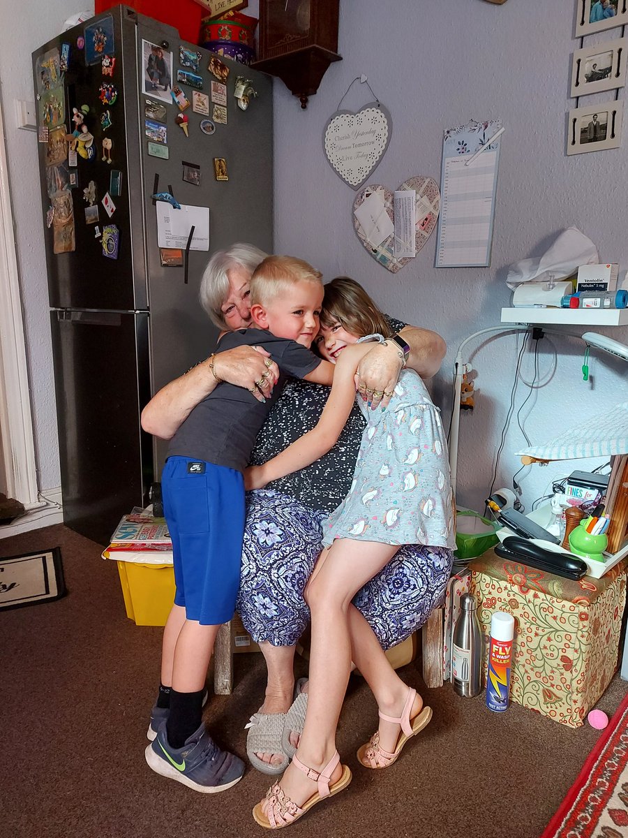 Phoebe And Bobby tweet media