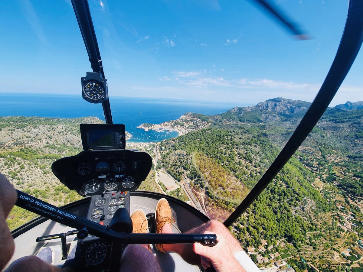 TheHeliCentre's tweet photo. Port Soller, Sa Calobra, hairy legs, knobbly knees - we do spoil you on our social media feed 🦵🤣
Fancy booking a sightseeing tour? A trial lesson? A full Private or Commercial Pilot Licence course? Get in touch.
#PPLH #CPLH #Mallorca #helicopter #Aviation #Flying https://t.co/9yv0XUnYnT