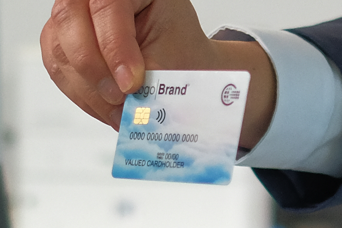 CPICardGroup's tweet image. Compete on speed and convenience by issuing debit and credit cards in-branch! CPI's #instantissuance solution supports a range of payment technology, including #dualinterface: ow.ly/xUqe50AA8no