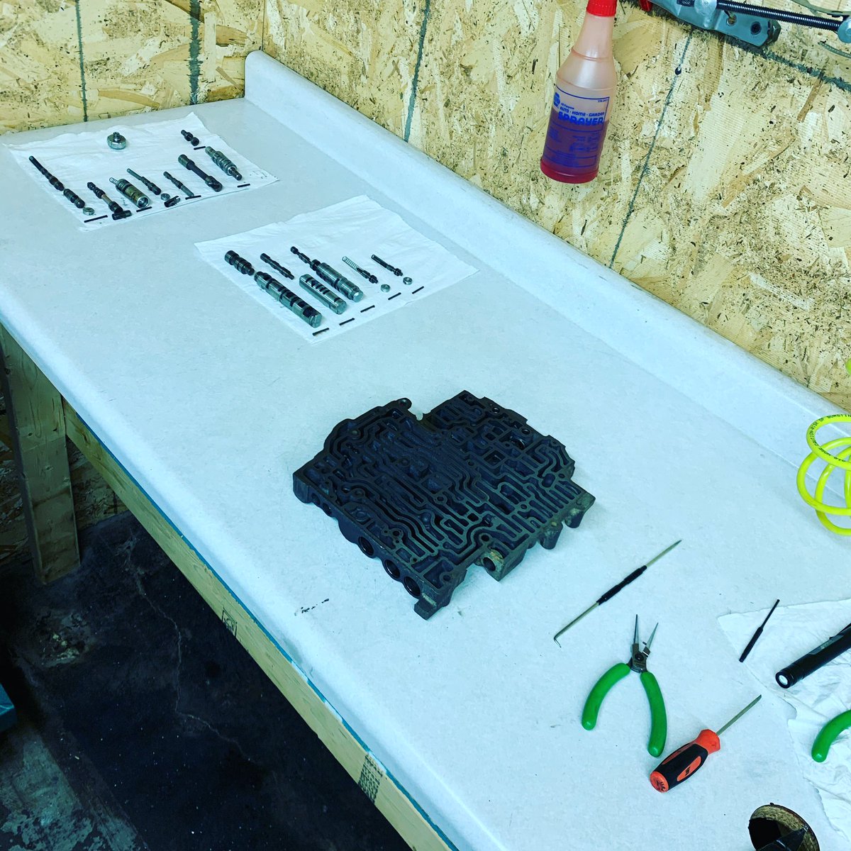 Xtreme_trans's tweet photo. 700R4 valvebody. Had to be torn down to barebones. #xtreme_trans #700R4 #transgo https://t.co/6UhOJonO9u