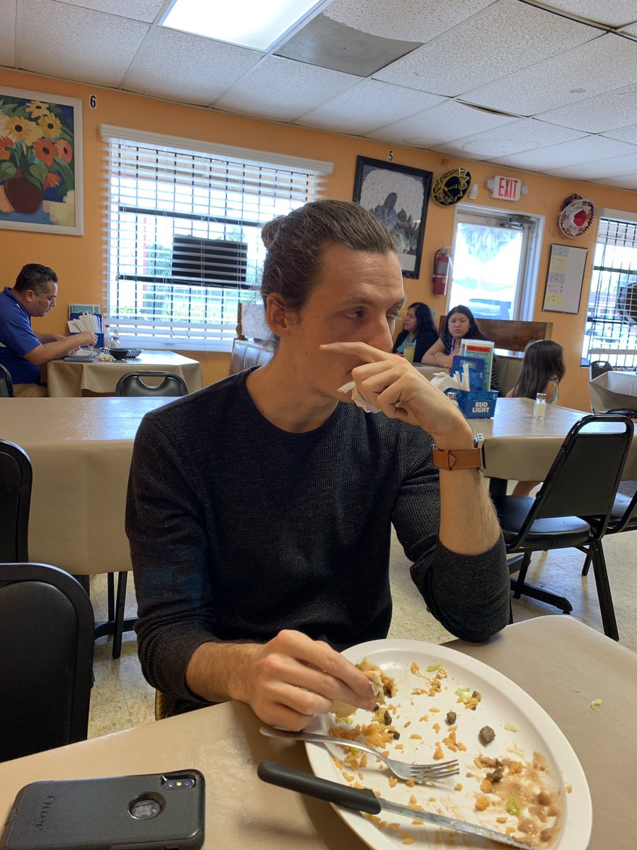 zack_lawrence's tweet photo. If anyone sees @deaninreallife tell him I miss em. https://t.co/sJQOVy4Qwp