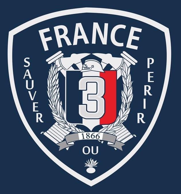 PompeFrance's tweet photo. Los Oficiales, Bomberas y Bomberos de la Quatrième Compagnie de Pompiers @PompeFrance, envían un fraternal saludo a nuestros hermanos de la Benemérita, Heroica y Sesquicentenaria Compañia @pf3lima de Bomberos France 3 Lima Perú en su fiesta nacional del Perú  🇵🇪 🇫🇷 🇨🇱 https://t.co/HaQ5ae3JSZ