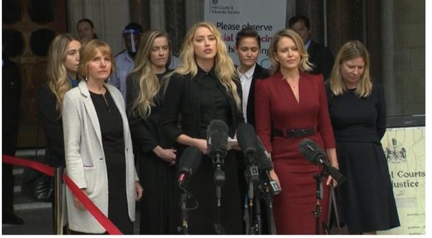 bybyeblackbird's tweet photo. Johnny Depp and Amber Heard marked the end of the trial in remarkably different ways. 

Amber went to the media. Johnny went to the people. 

Because media and fame is all this has ever been for Amber. And the people is all it’s ever been for Johnny ✊🏼

#JusticeForJohnnyDepp https://t.co/ieXIRmOgcI