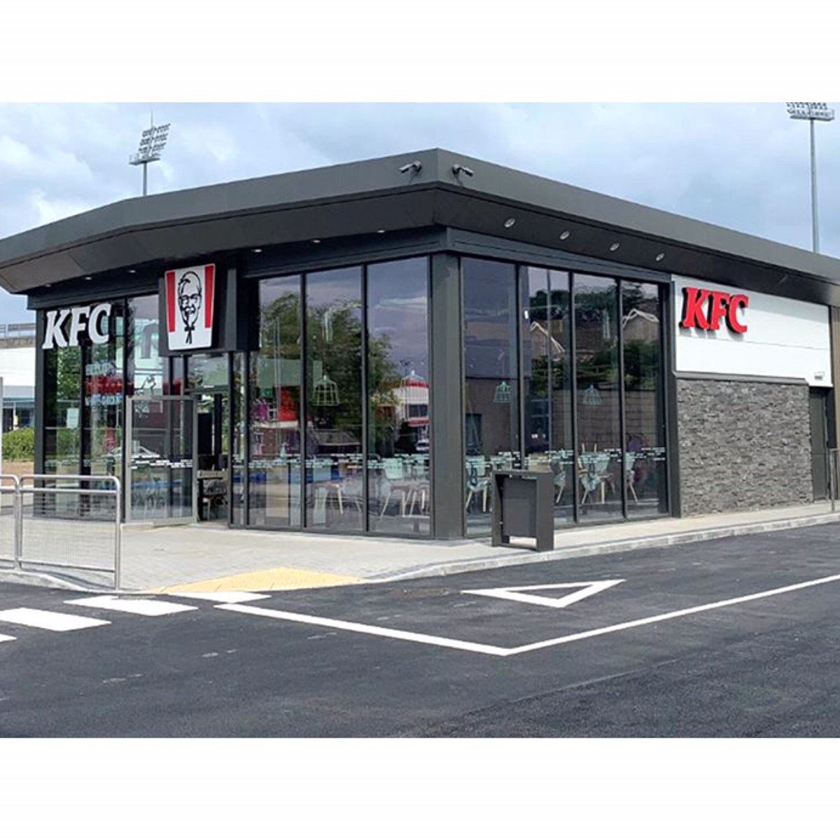 WeGetRetail's tweet photo. Delighted to be part of the wonderful team with #NevinConstruction in bringing the all new @KFC_UKI  Drive Thru to #EnnisRoad #RetailPark #Limerick We are #JohnstonShopfitters &amp; we specialise in complete #Retail Commercial #TurnKey #FitOut service #ThisIsRetail  #RestaurantFitOut https://t.co/q5dGTejK1G