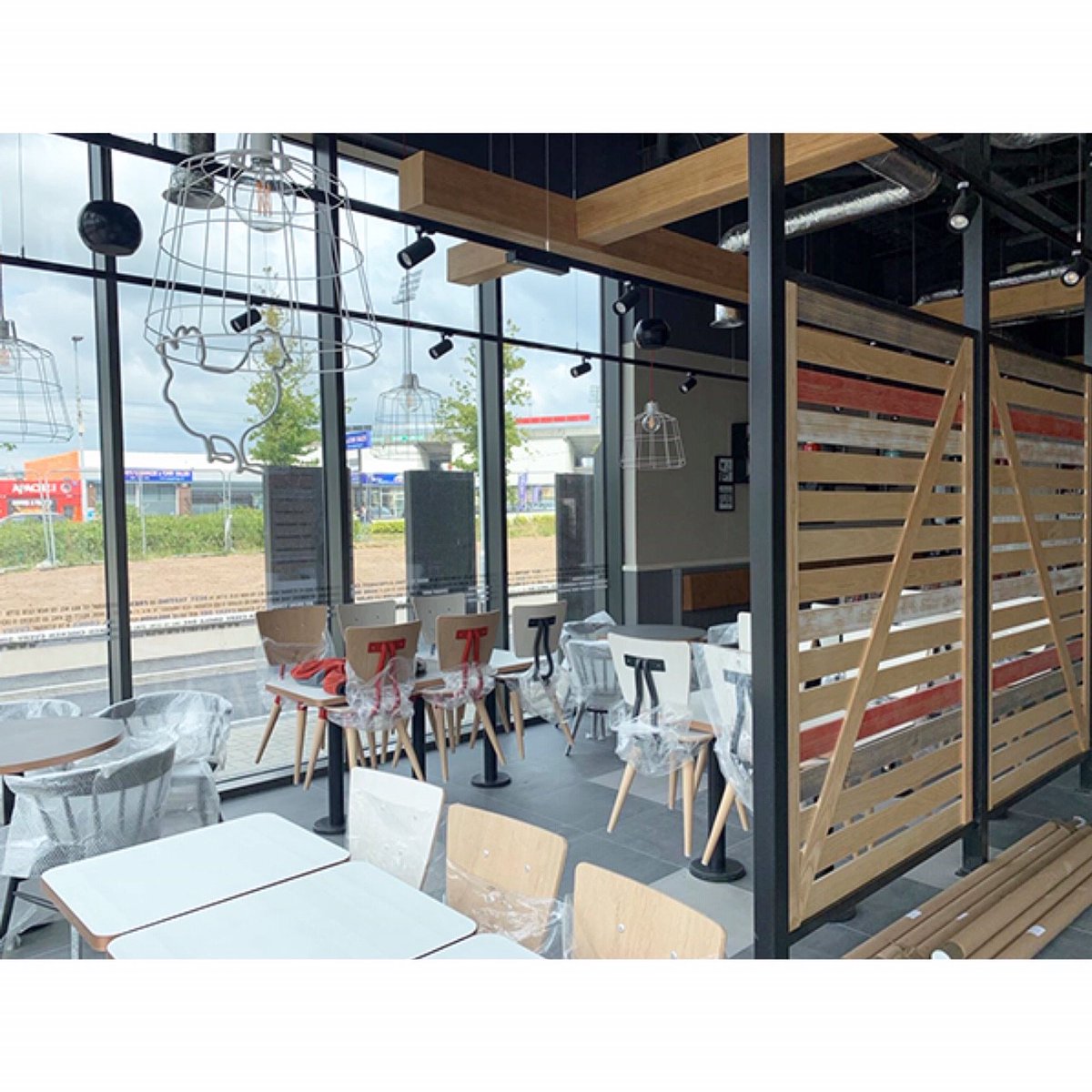 WeGetRetail's tweet photo. Delighted to be part of the wonderful team with #NevinConstruction in bringing the all new @KFC_UKI  Drive Thru to #EnnisRoad #RetailPark #Limerick We are #JohnstonShopfitters &amp; we specialise in complete #Retail Commercial #TurnKey #FitOut service #ThisIsRetail  #RestaurantFitOut https://t.co/q5dGTejK1G