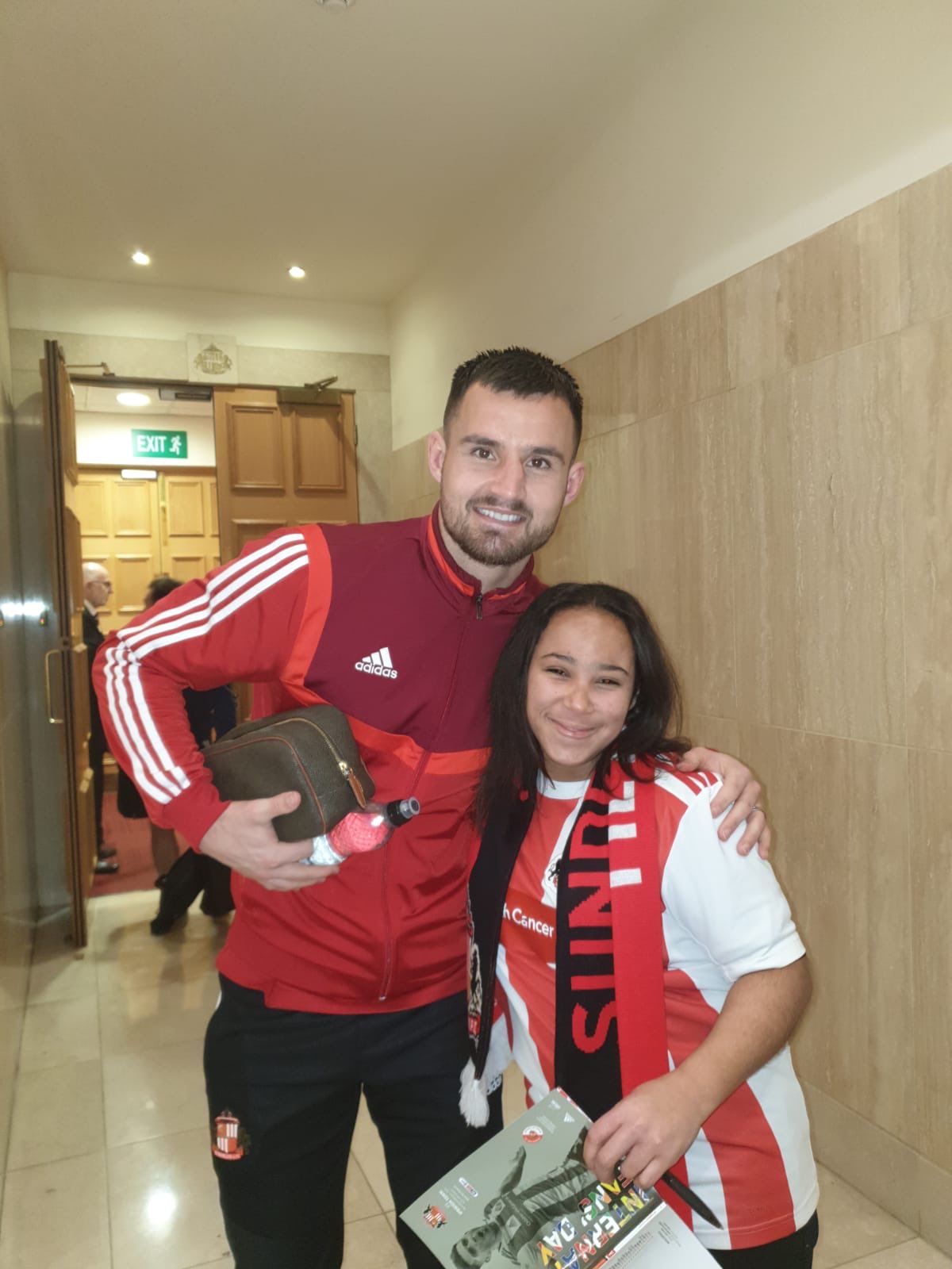 Happy 28th birthday Bailey Wright have a great day          