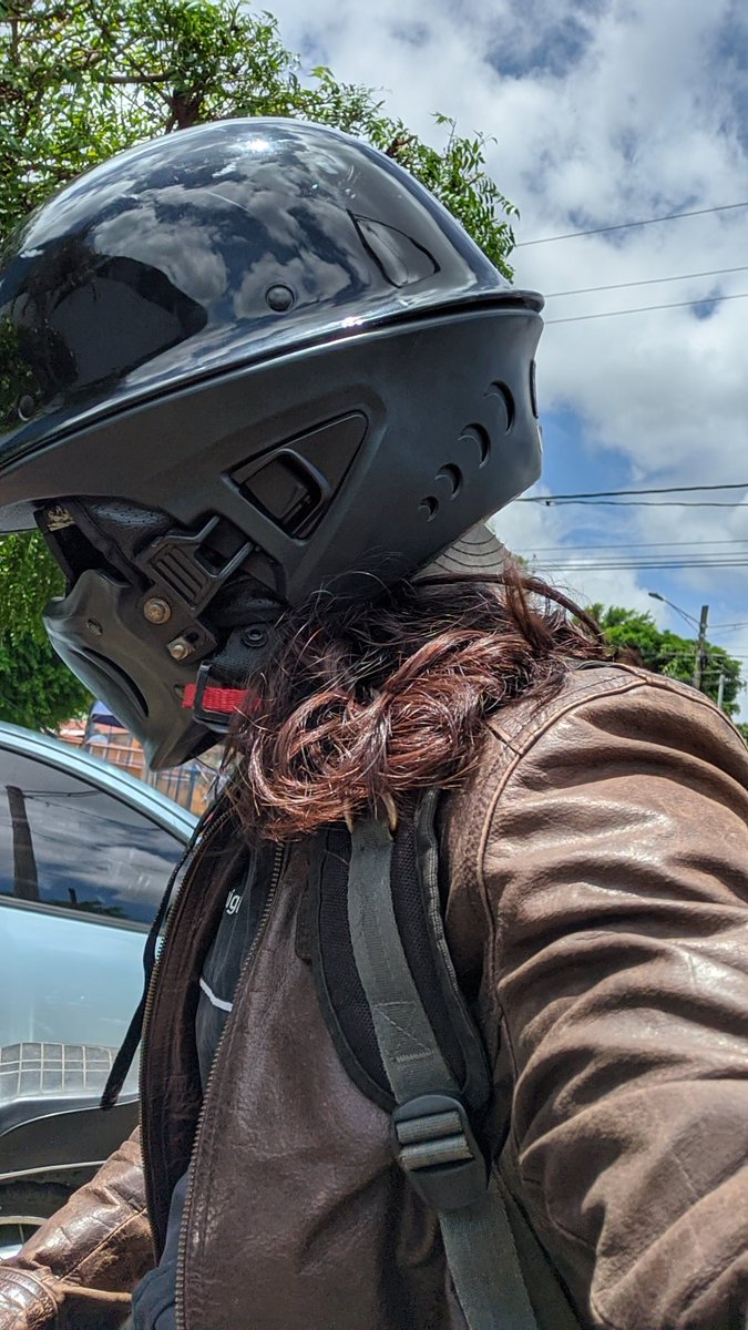 D3DIONIGI's tweet photo. Así ando en la calle y me tiran beso, tan pasados de verga estos majes sinceramente 🤦 https://t.co/LkT54laYzq