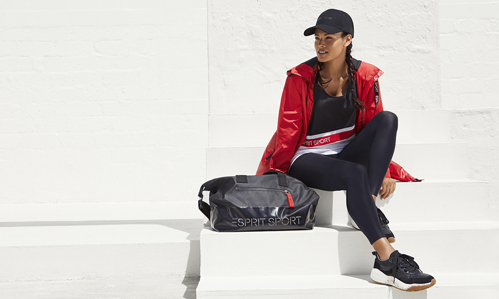 fashionpaper_ch's tweet photo. #ESPRIT #Performance #Pieces meet #Layering-Essentials ๐งข
๐#Fashionpaper lesen: https://t.co/Nf3siqmoGq
#BioBaumwolle #EspritSport #Training #Essentials #Fashion #Kollektion #Leggings #Mode #Sport #SportBH #Trenchcoats #Tanktops #Sweats #ootd #style #BeEsprit #Hoodie #Parka https://t.co/zQC5s9SP0m