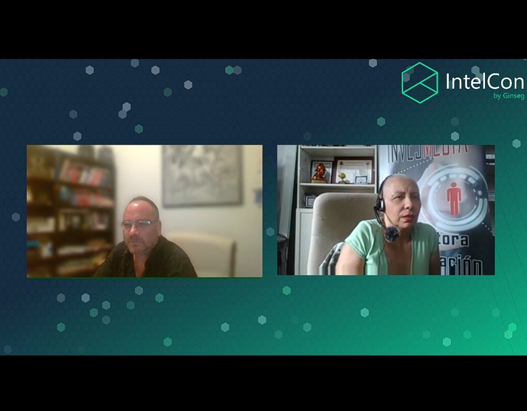 SrDanigmas's tweet image. Segunda jornada de #IntelCon2020 con nuestros #detectives más enigmáticos @Gma360 y @GuerreroRafael_ 🕵‍♀️🕵
para analizar la figura del #detective y la #ciberinvestigación, OSINT/SOCMINT, virtual HUMINT y contrainteligencia digital ▶🤖🚀 @gIntelSeg @Detcamp_