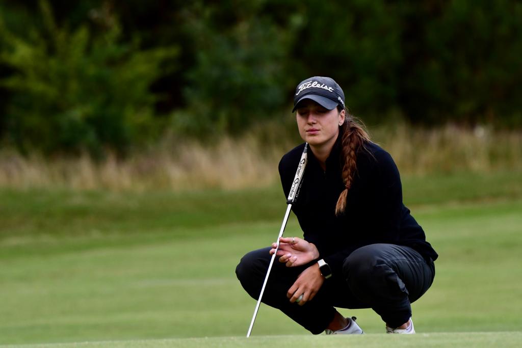 Round of the day? <a href="/thaliakirby123/">Thalia Kirby</a> shoots a -3 (70) on The Hotchkin Course to surely secure the top spot on day one of the Women's Amateur Championship 2020 at <a href="/woodhallspagolf/">Woodhall Spa Golf</a>