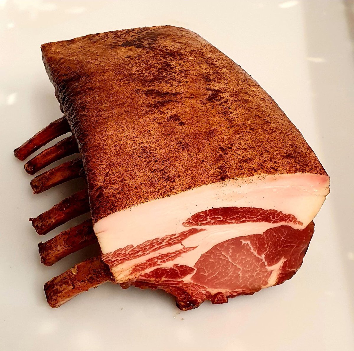 MeatPeter's tweet photo. Spiced rack of bacon...
Cinnamon and clove bring Christmas to mind.
#baconrack #bacon #spicedbacon https://t.co/n2Hw1IndHH