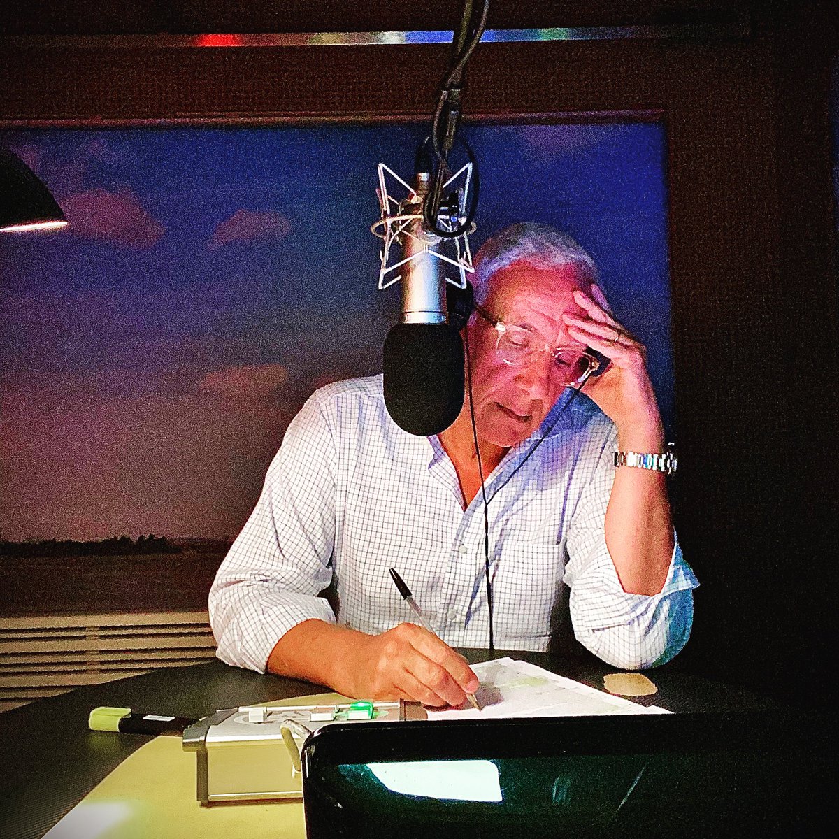 massimo_oldani's tweet photo. Mumble, mumble ...
.
#RadioCapital #Vibe #playlist #Backonradio #soul #RnB #MassenaBuilding #StudioGrigio @RadioCapital_fm https://t.co/vB1BSB80LQ