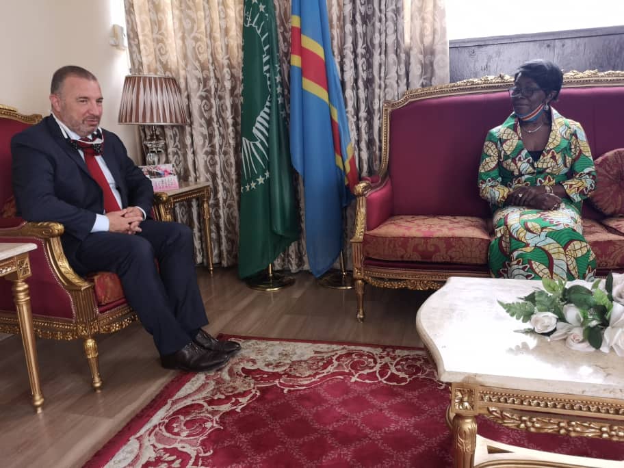 Ministère des Affaires Etrangères de la RDC (@rdc_minaffet) on Twitter photo Première rencontre entre la Ministre d' Etat, Ministre des Affaires Etrangères et le représentant pays de la Banque mondiale en #RDC
<a href="/BM_Afrique/">Banque mondiale AFR</a> <a href="/WorldBankAfrica/">World Bank Africa</a>
<a href="/Presidence_RDC/">Présidence RDC 🇨🇩</a> Première rencontre entre la Ministre d' Etat, Ministre des Affaires Etrangères et le représentant pays de la Banque mondiale en #RDC
<a href="/BM_Afrique/">Banque mondiale AFR</a> <a href="/WorldBankAfrica/">World Bank Africa</a>
<a href="/Presidence_RDC/">Présidence RDC 🇨🇩</a>