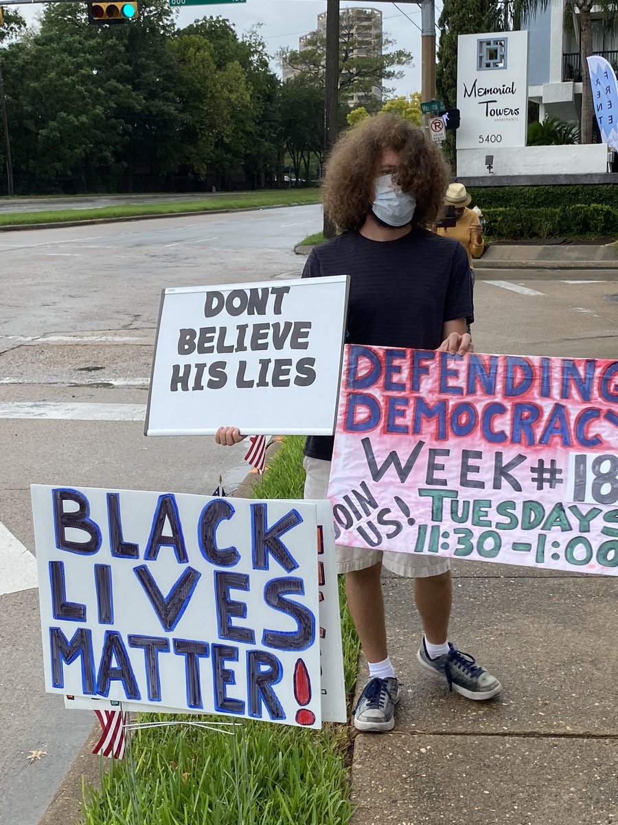 ciaobird's tweet photo. Rise up! #TuesdaysAtCornyns Protest Week 181. Every Tuesday 11:30-1PM. Rain or Shine! 5300 Memorial Dr #Houston #GoodTrouble #TuesdaysAtCornyns #WhyIMarch #SilenceIsNotAnOption #BlackLivesMatter #ComplicitCornyn #VisibleIndivisible #StandOnEveryCorner #VoteForOurLives #HOU https://t.co/g5quRKA4oT