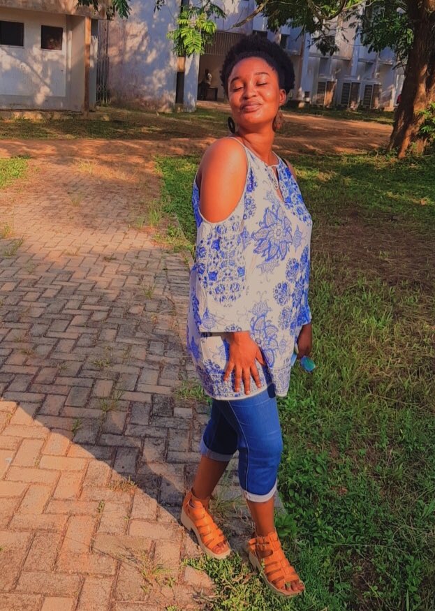 loyce_sings's tweet photo. 4 solid years in U.C.C
Herrhh Who would’ve thought?
I didn’t think I’d ever make it but i did with God on my side
If i can survive this school with all the drama and confusion playing in the background what can’t i face?
Cheers, to infinity and beyond
8/8 🤧❤️🔥🎉
#uccgraduate https://t.co/tohdCTmVqa