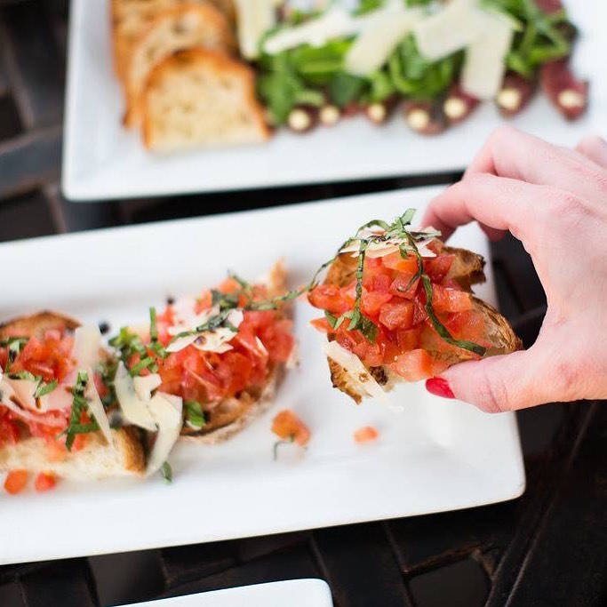 Let a bottle of white wine and exquisite antipasti dishes fill your evening!