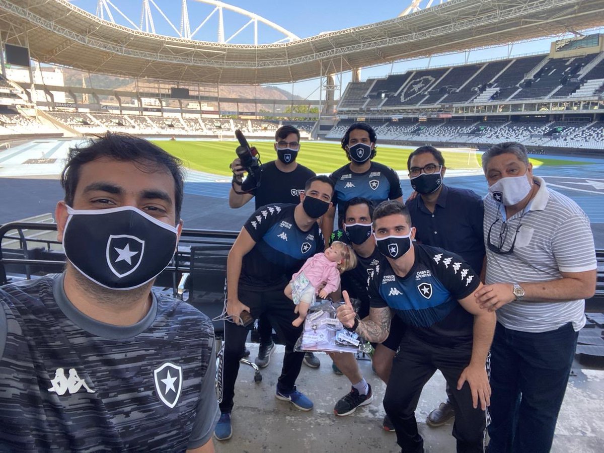 fmorani_'s tweet photo. Equipe fera na produção da pauta para o “Gatito papai” 📲🎥🖥 #BotafogoTV #AssComBFR ⭐️
Vídeo completo em nosso canal: https://t.co/nmLWdWrAUR
Aproveita pra fortalecer e se inscrever ☑️ https://t.co/w2WgcSsBPO