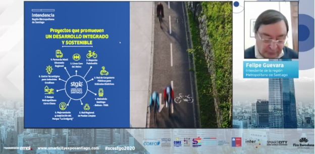 SeSantiagoCL's tweet photo. [AHORA] El intendente @FelipeGuevaraSt, de @IntendenciaRM, da a conocer de qué manera se encuentra trabajando en un desarrollo integrado y sostenible en la región #Metropolitana y de qué manera los ciudadanos podrían verse beneficiados. #scestago2020 https://t.co/GtxIDH8TAW