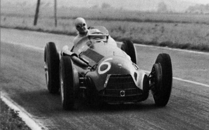 zdravkost's tweet photo. Consalvo Sanesi 🇮🇹 in his Alfa Romeo 159 at Reims. #F1 1951 #ACFGP (Photo: CtypeJag https://t.co/jLSkRFcq0x) https://t.co/El2v0Wh57u
