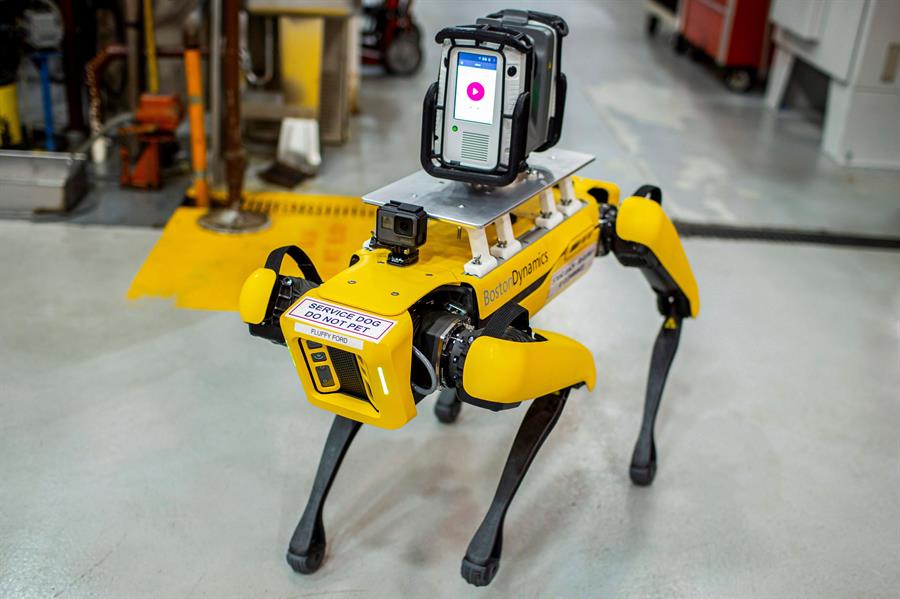 elvenezolanohou's tweet photo. Ford utilizará perros robot para crear un modelo digital de sus plantas https://t.co/cIwhyUl7nY https://t.co/XA0VoG3sbx