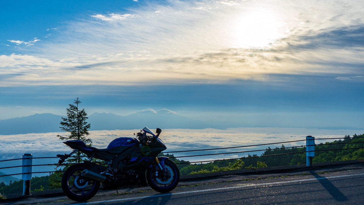 Zels013's tweet photo. #バイク乗りとして軽く自己紹介

名前：Zels13（ぜるす）
年齢：23
住み：埼玉
身長：156
車種：YZF-R6('19)
足付：両足つま先
好き：バイク カメラ 絶景 ロンツー
一言：走るのも好きだし、絶景撮るのも大好き！！どうぞよろしくお願いします🙇‍♂️ https://t.co/QXUZqMEB7G