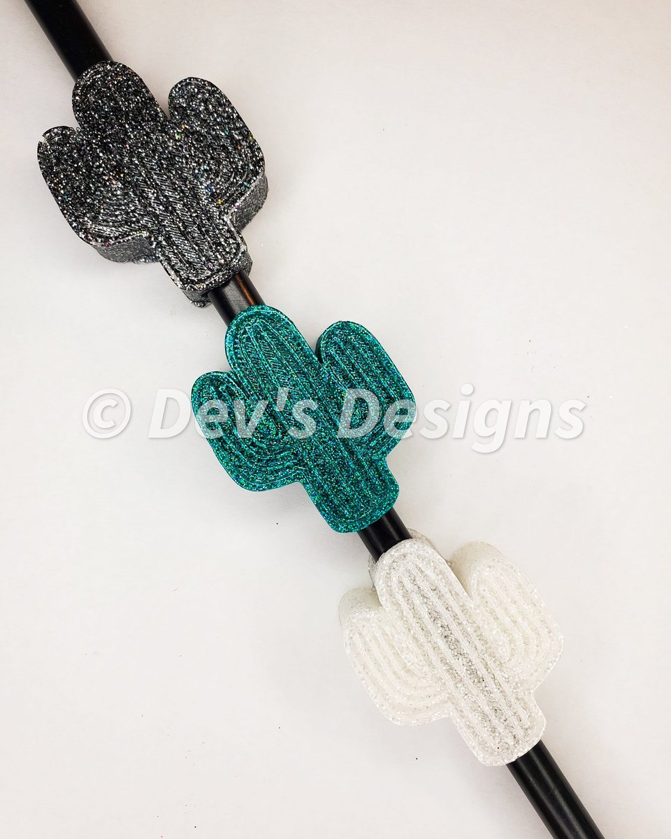 My favorite Straw Toppers 😍💕🌵
.
.
.
.
#cactus #keychain #tuesday #supportsmallbusiness #facebook #wix #etsy #twitter #arizona #new #shipping #Trending #counterculturediy #ccdiy #strawtoppers #custommade #cute