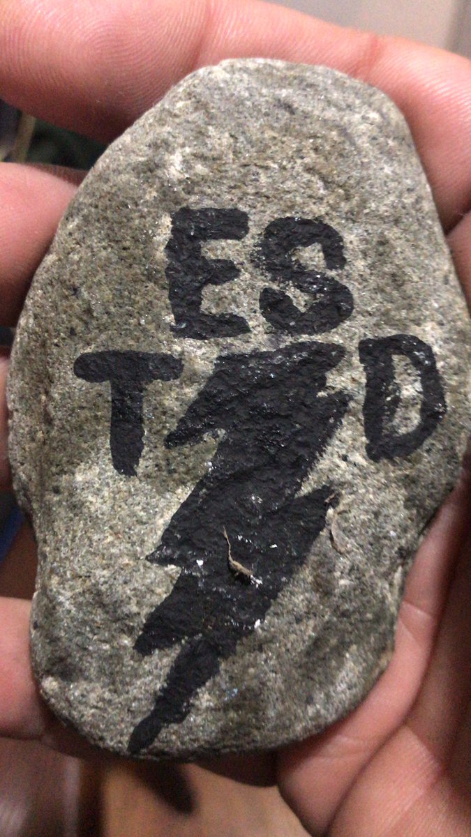 nabarroga's tweet photo. @sundayjeff always meant to hide this rock. #tesdrocks lol https://t.co/XfgdIav6Uy