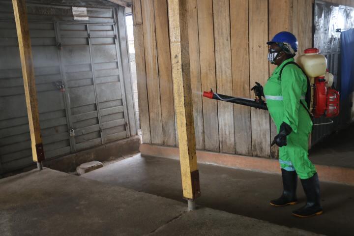 grace_me55's tweet photo. The HO Market was professionally disinfected today thanks to the phase 2 of the Nation Wide Disinfection of Markets by @mlgrdgov .
#ZoomlionDisinfects
@konkrumah 
@DrLetsa 
@_KwesiAsempa 
@otu_yeboah 
@YelsumaA 
@iamaryee 
@koJoClick https://t.co/Sun0lM5243
