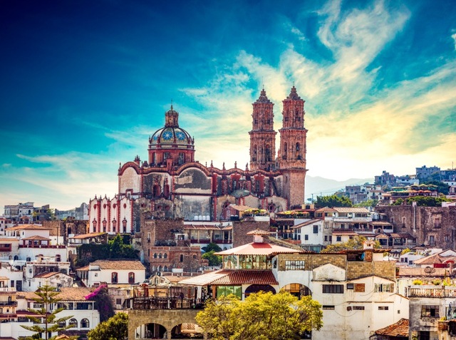 turistipercaso's tweet photo. #Taxco: il "Pueblo Magico" del #Messico ricco d'argento e storia... da scoprire nel racconto di Margherita di #Wanderoo 👉 https://t.co/KgROmZAVFM https://t.co/pazBOuYhin