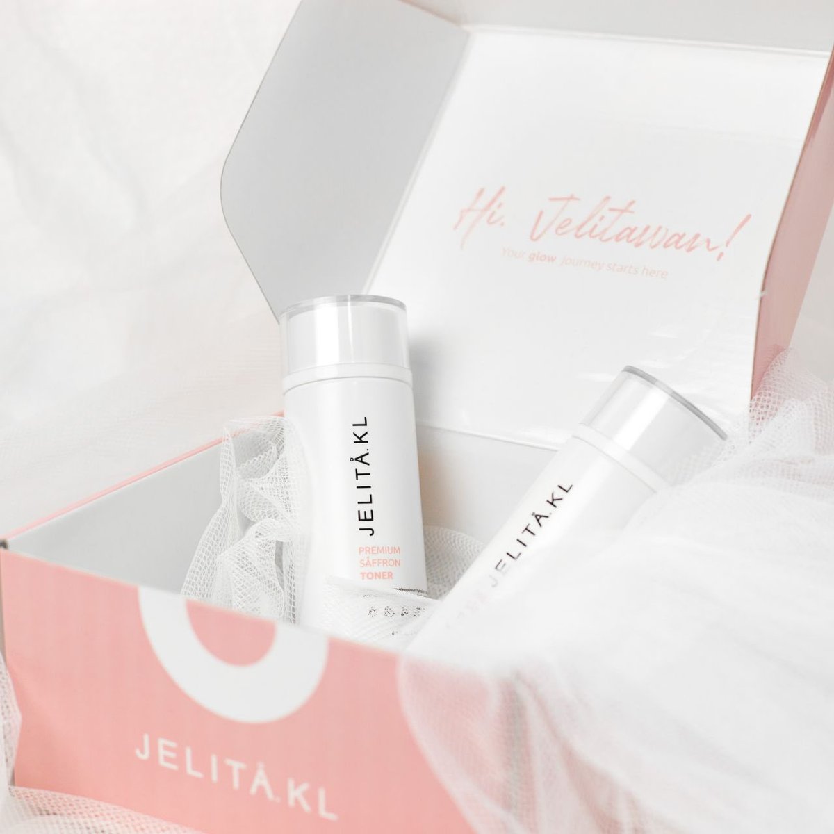 You can include  @jelitaklHQ PST in your routine to step up your hydration game.Not just this toner has soothing & hydrating properties, it has brightening function too! Basically, it covers everything! It soothe your skin, hydrates it & even can help with brightening.